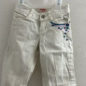 🌺 Cream Kids Denim Jeans with Blue and purple flower Accents. Oshkosh size 6